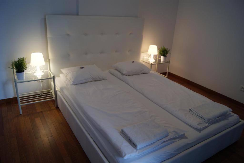 Triton Apartments วอร์ซอ ภายนอก รูปภาพ