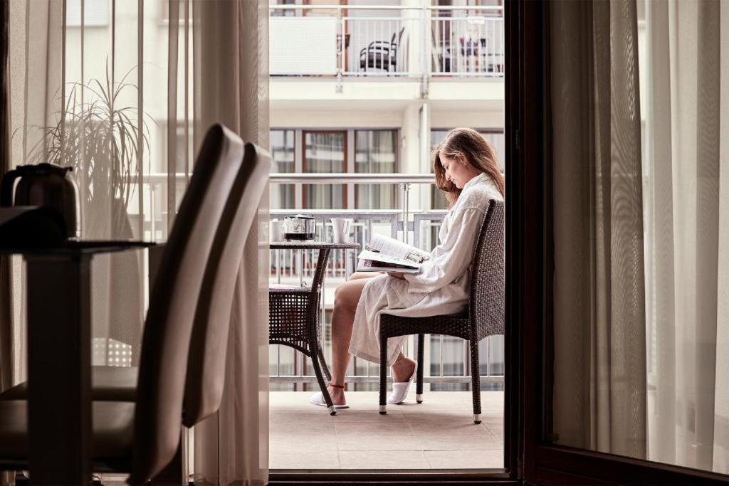 Triton Apartments วอร์ซอ ภายนอก รูปภาพ